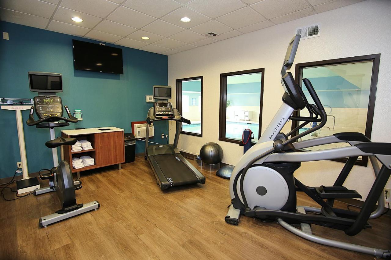 Holiday Inn Express Hotel & Suites Ashland By Ihg Bagian luar foto