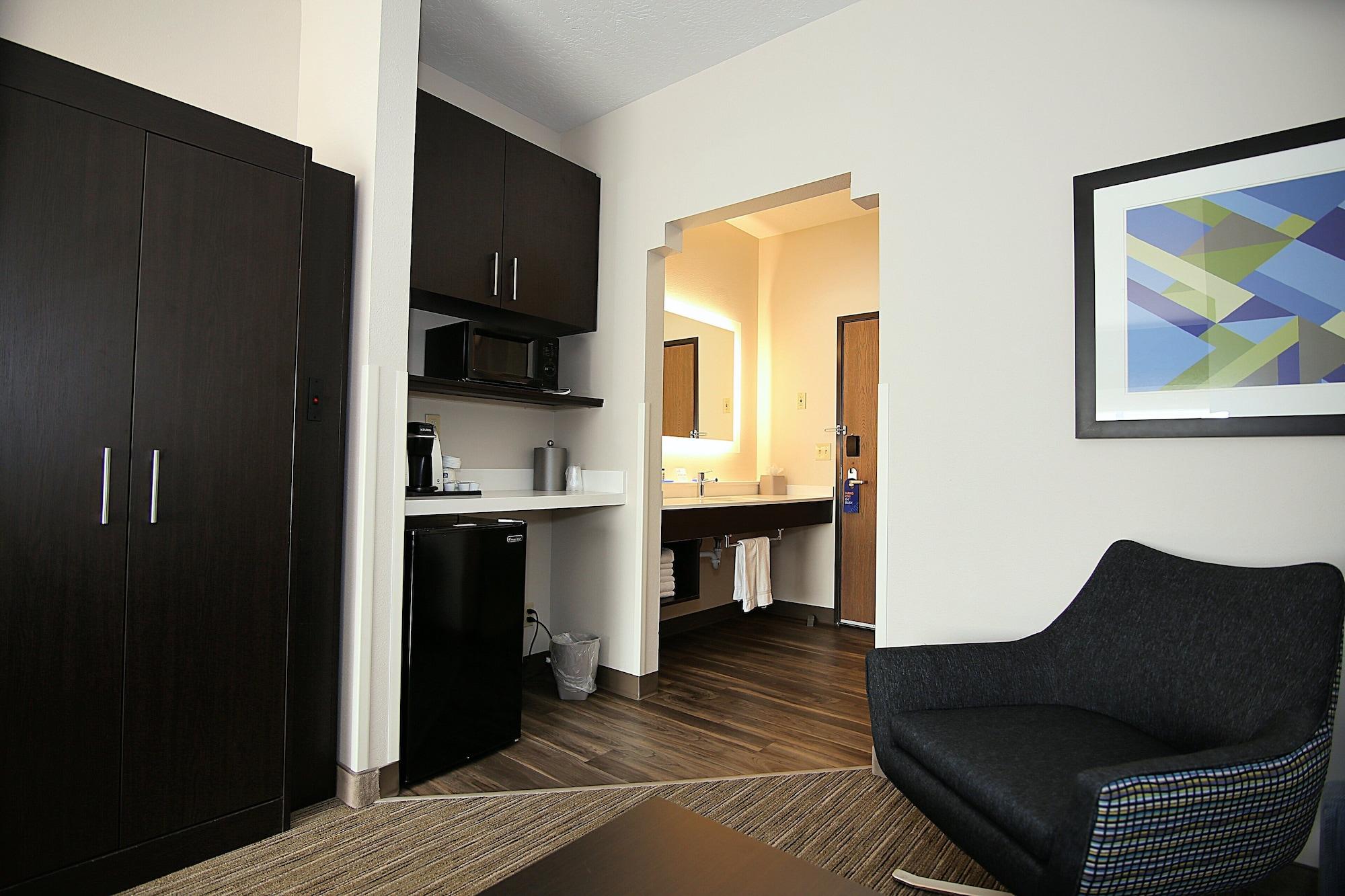 Holiday Inn Express Hotel & Suites Ashland By Ihg Bagian luar foto