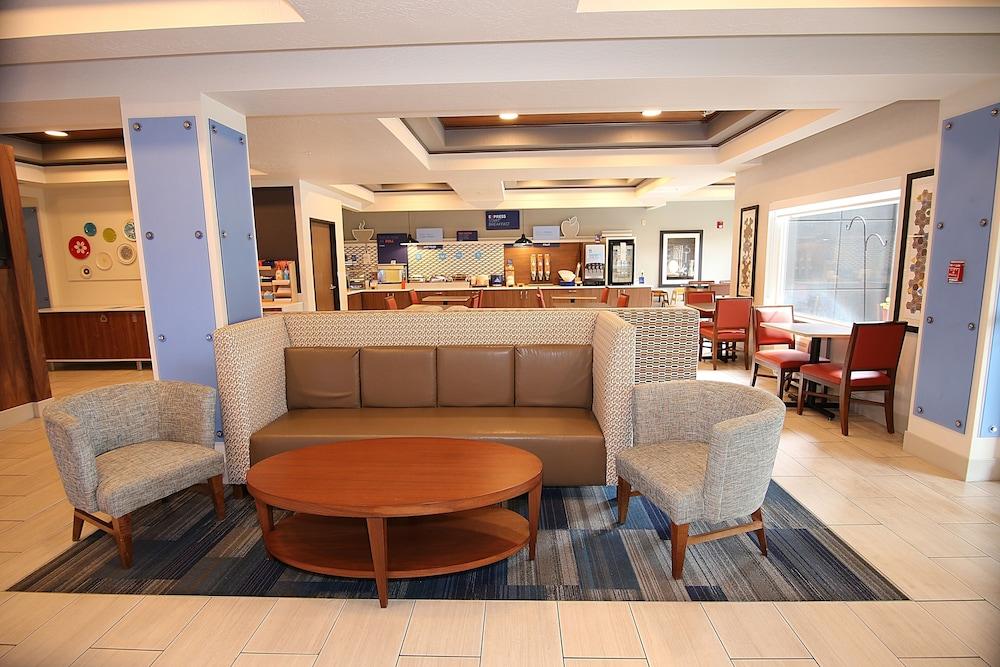 Holiday Inn Express Hotel & Suites Ashland By Ihg Bagian luar foto